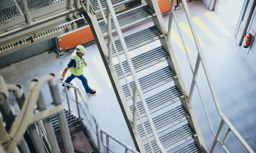 Moll Rail Mitarbeiter auf der Treppe Foto © Lara Freiburger Moll Rail Mitarbeiter auf der Treppe Foto © Lara Freiburger